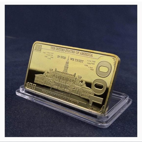Gold plated trump $100 Gold bar - Picture 3 of 3